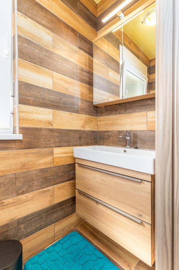 Apartmani Monte Пула Екстериор снимка