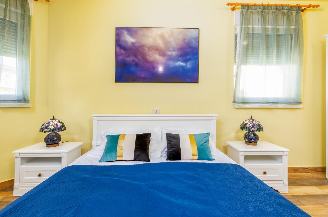 Apartmani Monte Пула Екстериор снимка