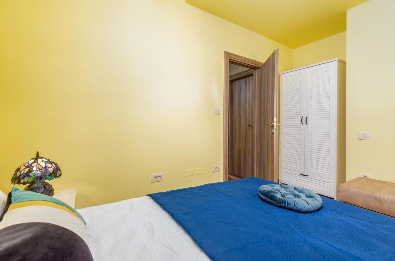 Apartmani Monte Пула Екстериор снимка