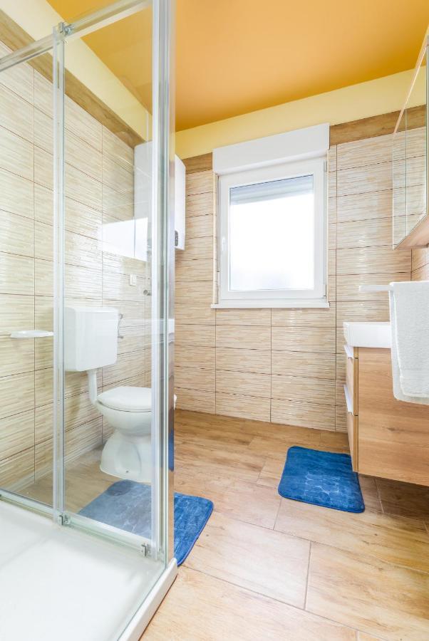 Apartmani Monte Пула Екстериор снимка